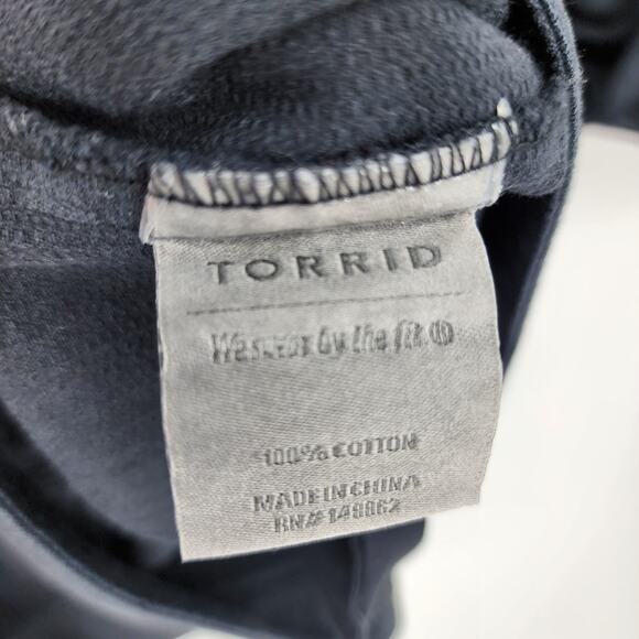 Torrid Women's Black Stretch Twill Zipper and Button Closure Shacket Size 2X - Picture 4 of 5